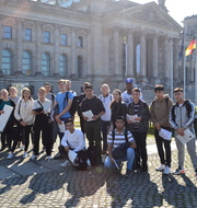 Hier werfen junge Einflussnehmer*innen ihre Schatten am Bundestag voraus - Leopold-Ullstein-Schule